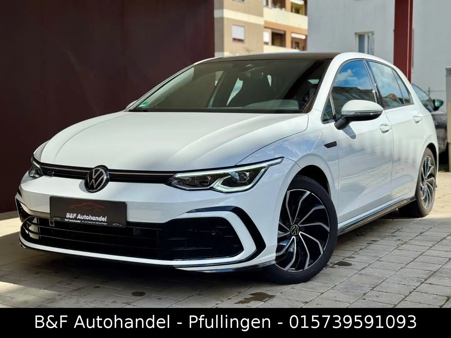 Volkswagen Golf VIII 1.5 TSI Lim. R-Line LED|ACC|AHK|LHZ Weiß - 1