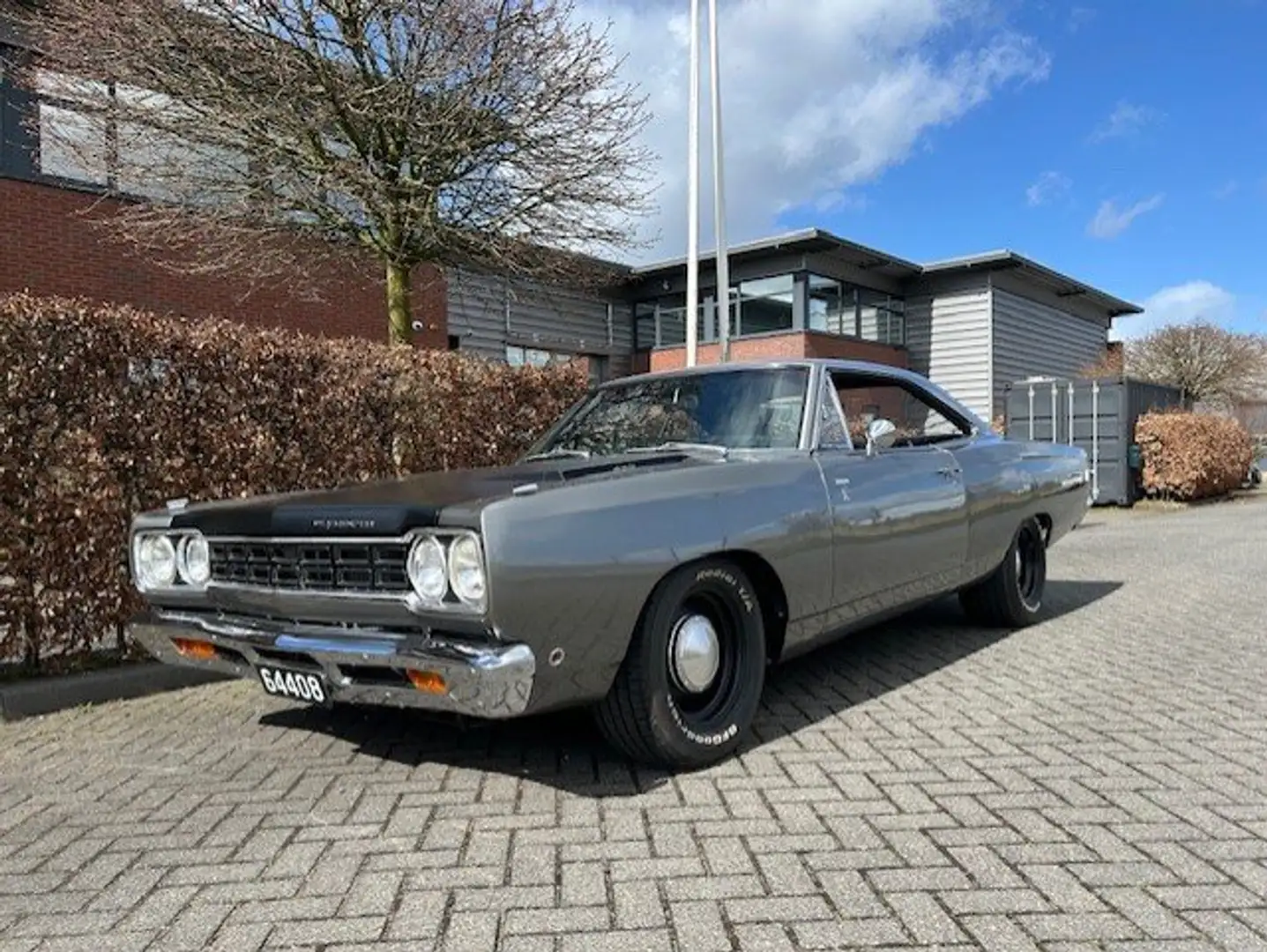Plymouth Road Runner 440 7.2L v8 4 Speed Manual Gris - 2