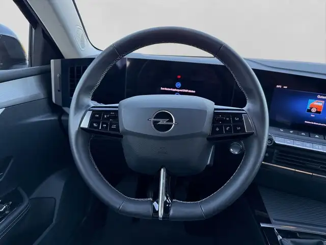 Opel Astra view 13