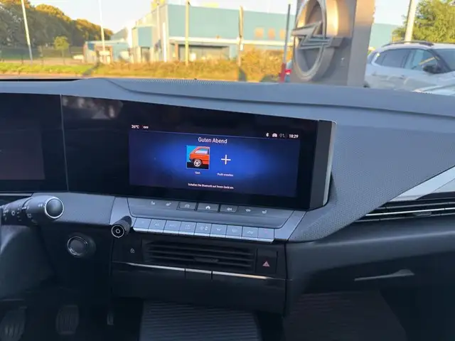 Opel Astra view 12