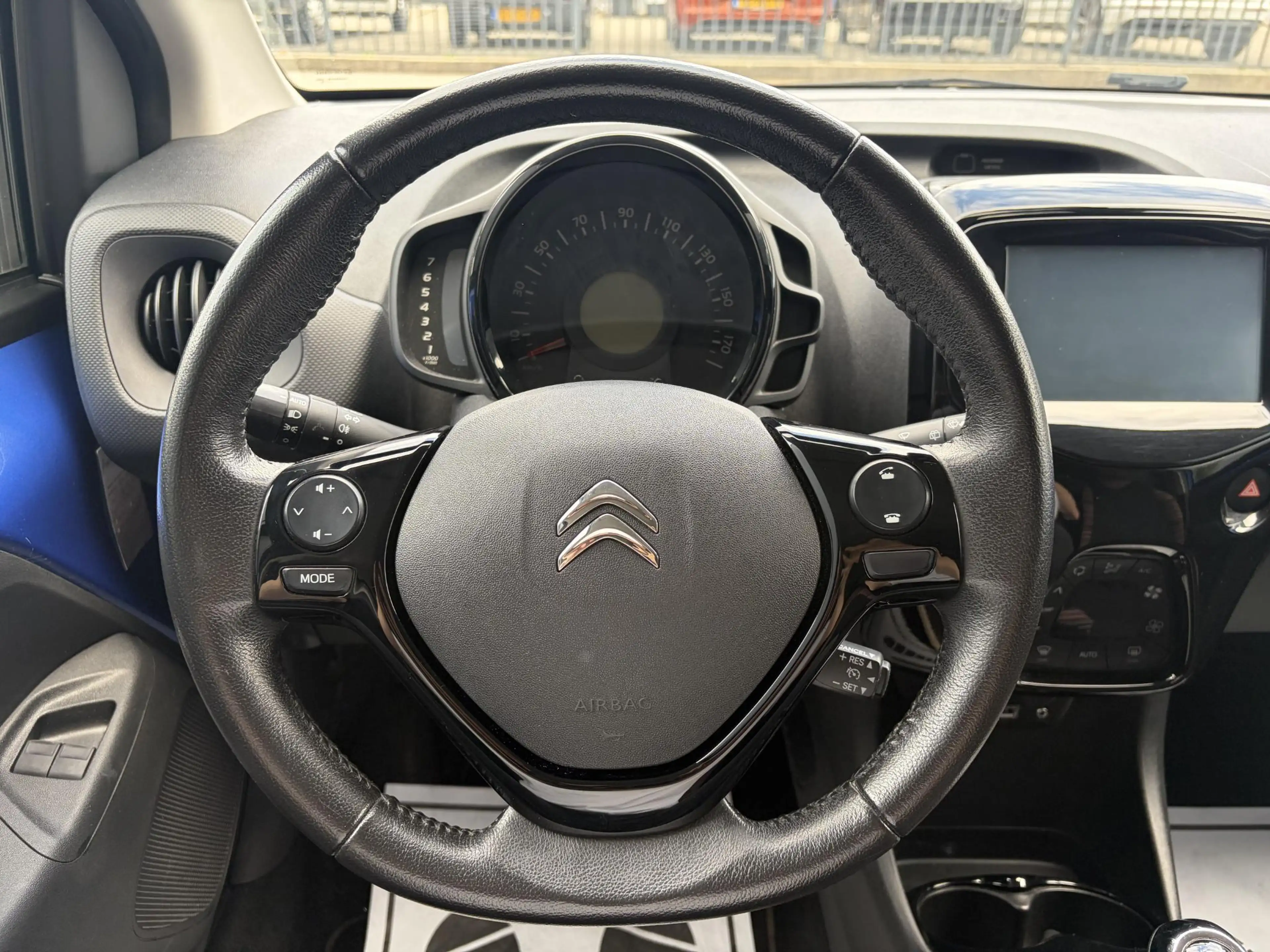 Citroen C1 1.0 VTi Shine | Climate | Apple CarPlay | Achterui — photo 9