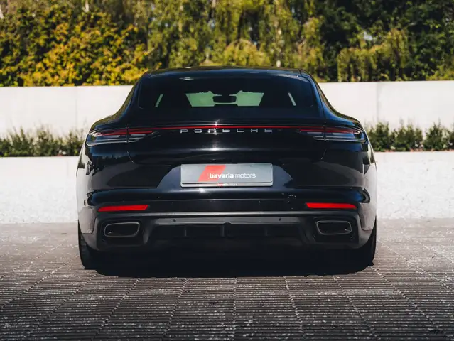 Porsche Panamera view 6