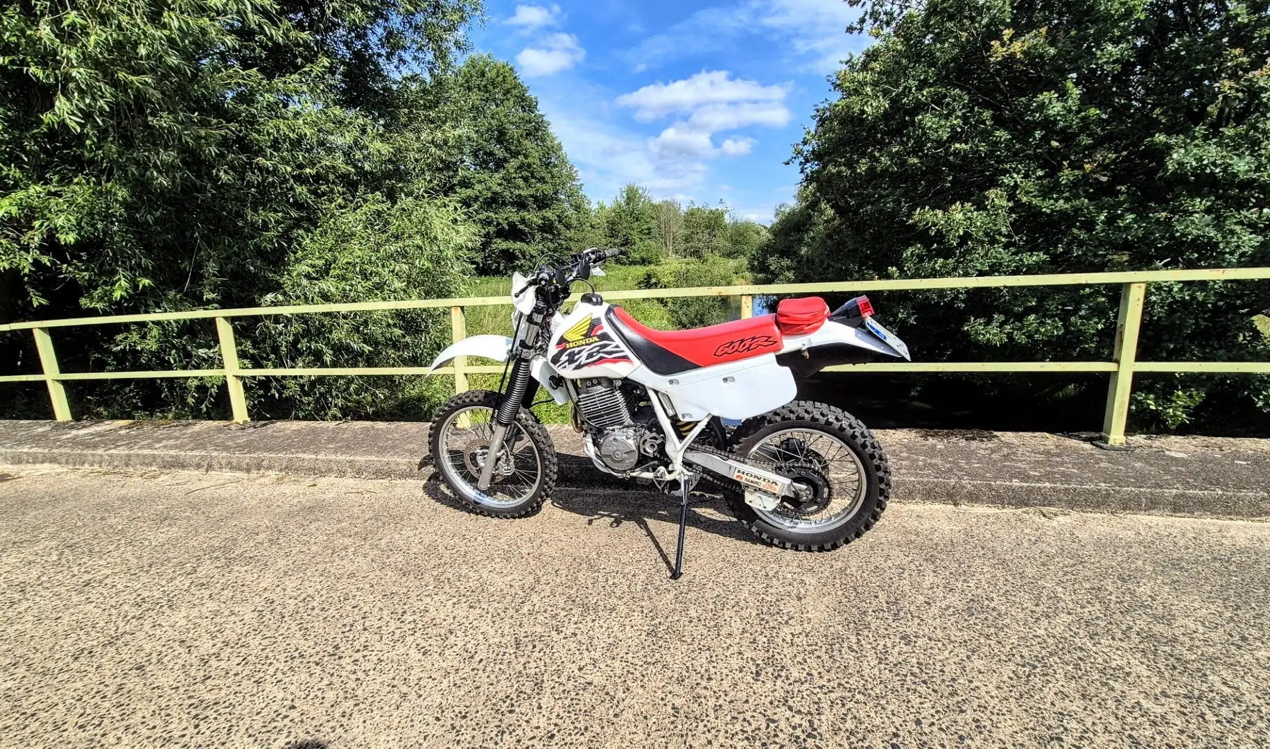 Honda XR 600 Blanc - 1