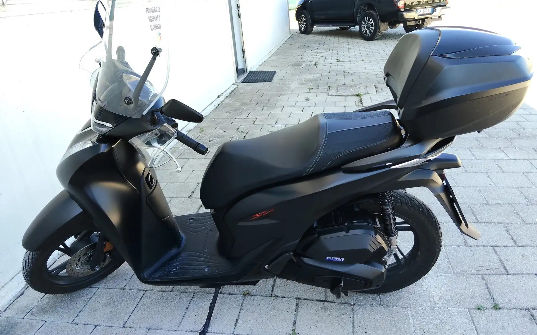 Honda SH 125i Sport Černá - 1