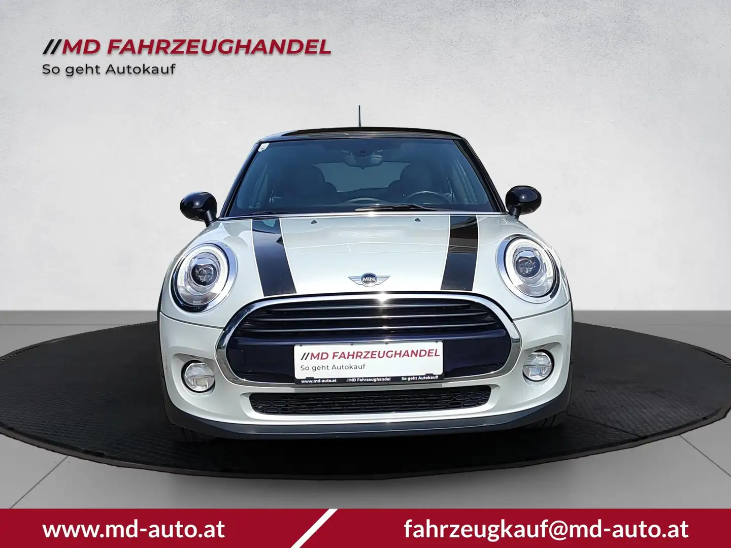 MINI Cooper 100 kW (136 PS), Schaltgetriebe Silber - 2