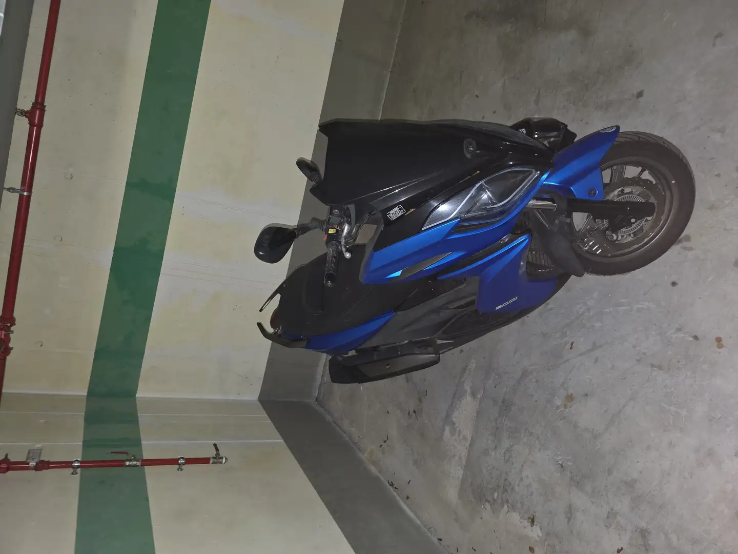 Kymco K-XCT 300i Blue - 2