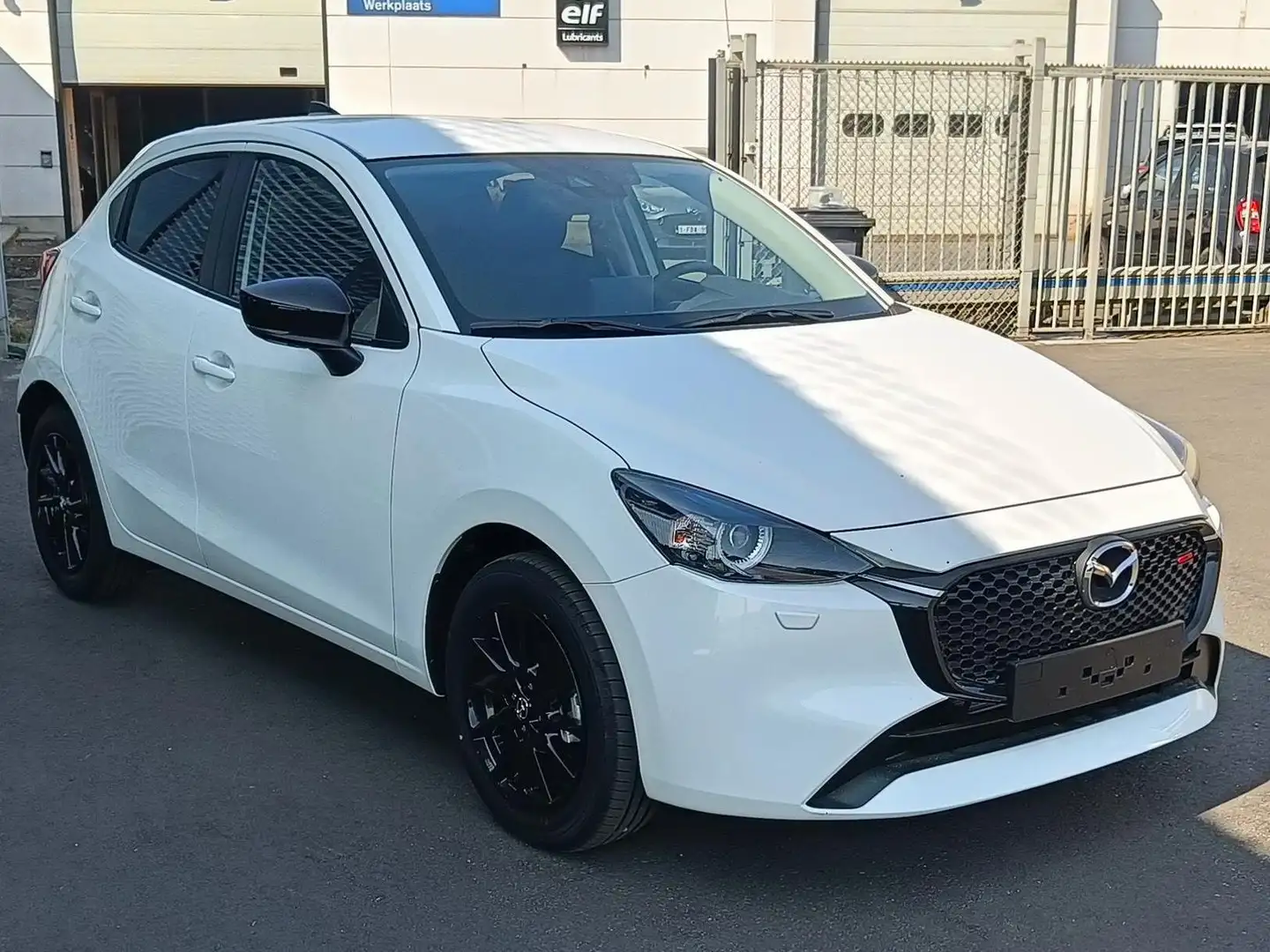 Mazda 2 1.5i e-Skyactiv-G MHEV Homura Wit - 2