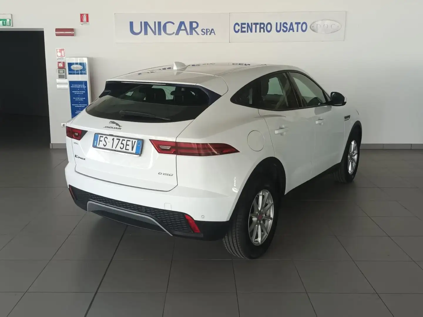 Jaguar E-Pace E-Pace 2.0d i4 fwd 150cv my19 Wit - 2