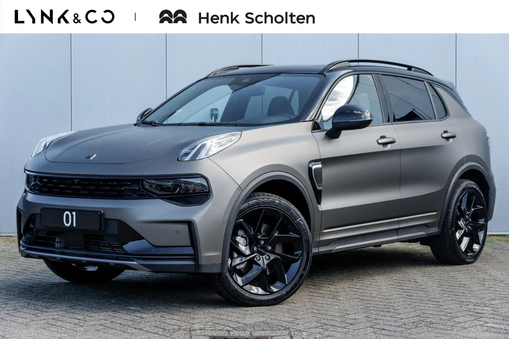 Lynk & Co 01 AUT7 261PK | MATTE WRAP CHARCOAL | BLACK EDITION | Azul - 1