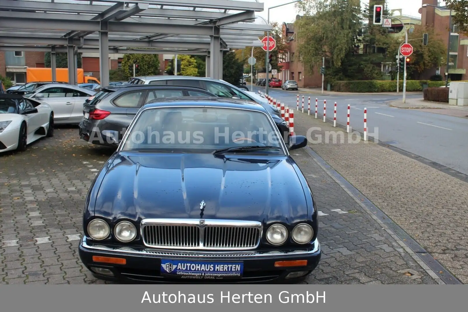 Jaguar XJ 3.2 EXCLUSIVE*AUTOMATIK*LEDER*TÜV NEU* Blauw - 2