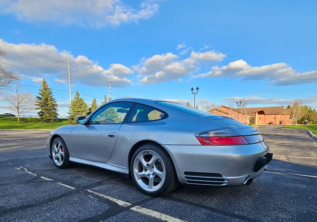 Porsche 911 снимка Porsche 911