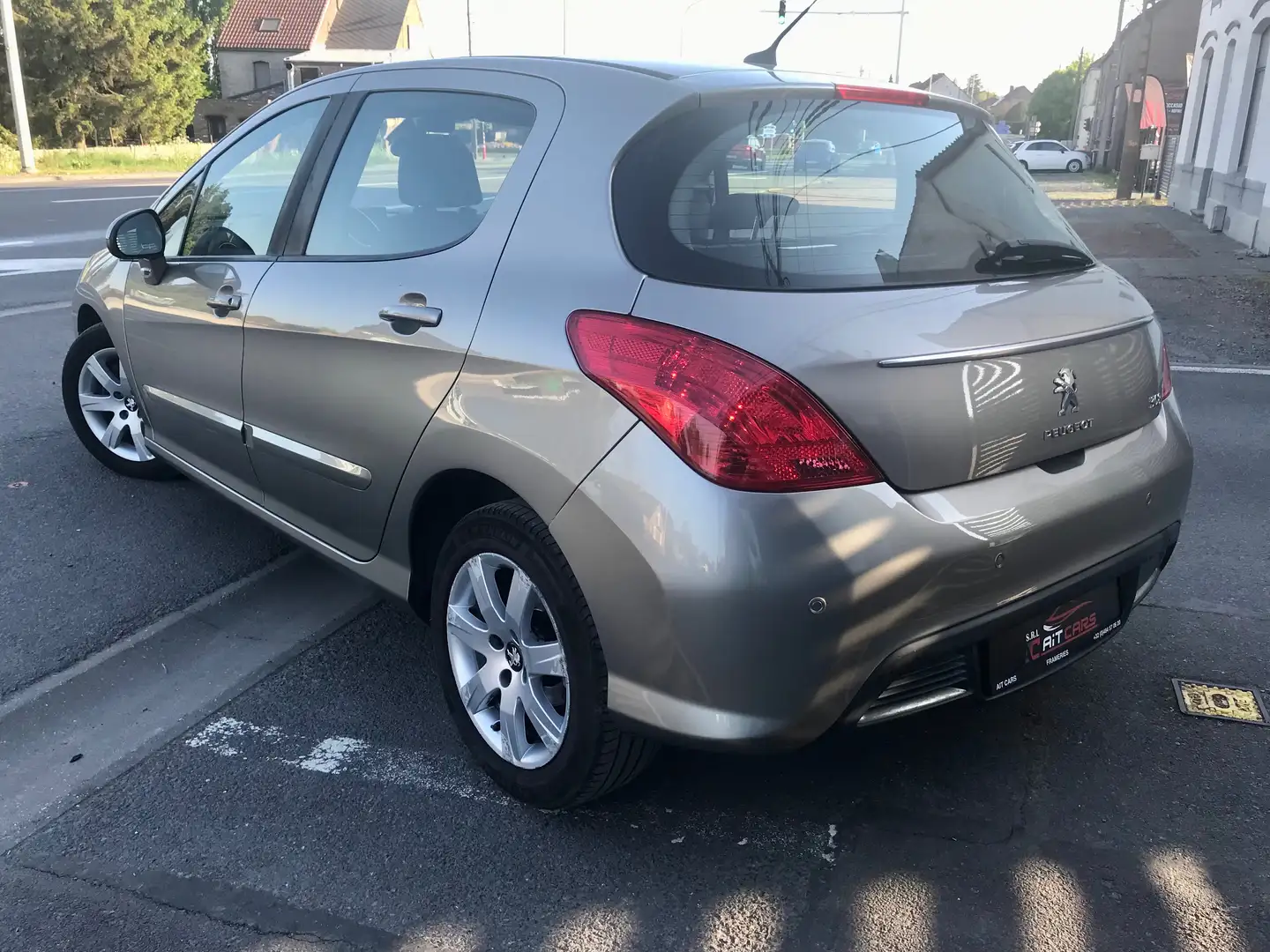 Peugeot 308 🔥1.6 THP Allure🔥 BOIT AUTOMATIC🔥 Goud - 2