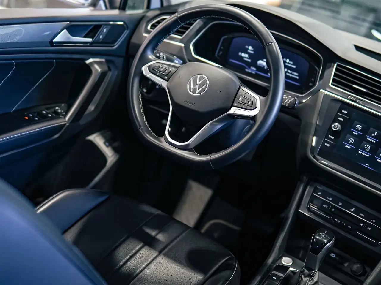 Volkswagen Tiguan снимка Volkswagen Tiguan