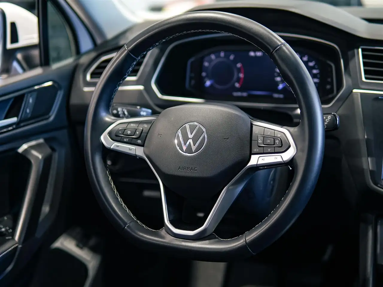 Volkswagen Tiguan снимка Volkswagen Tiguan