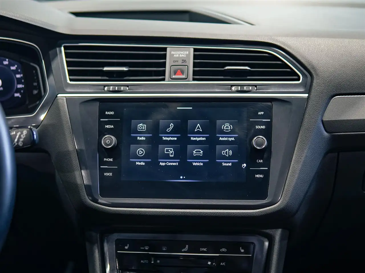 Volkswagen Tiguan снимка Volkswagen Tiguan