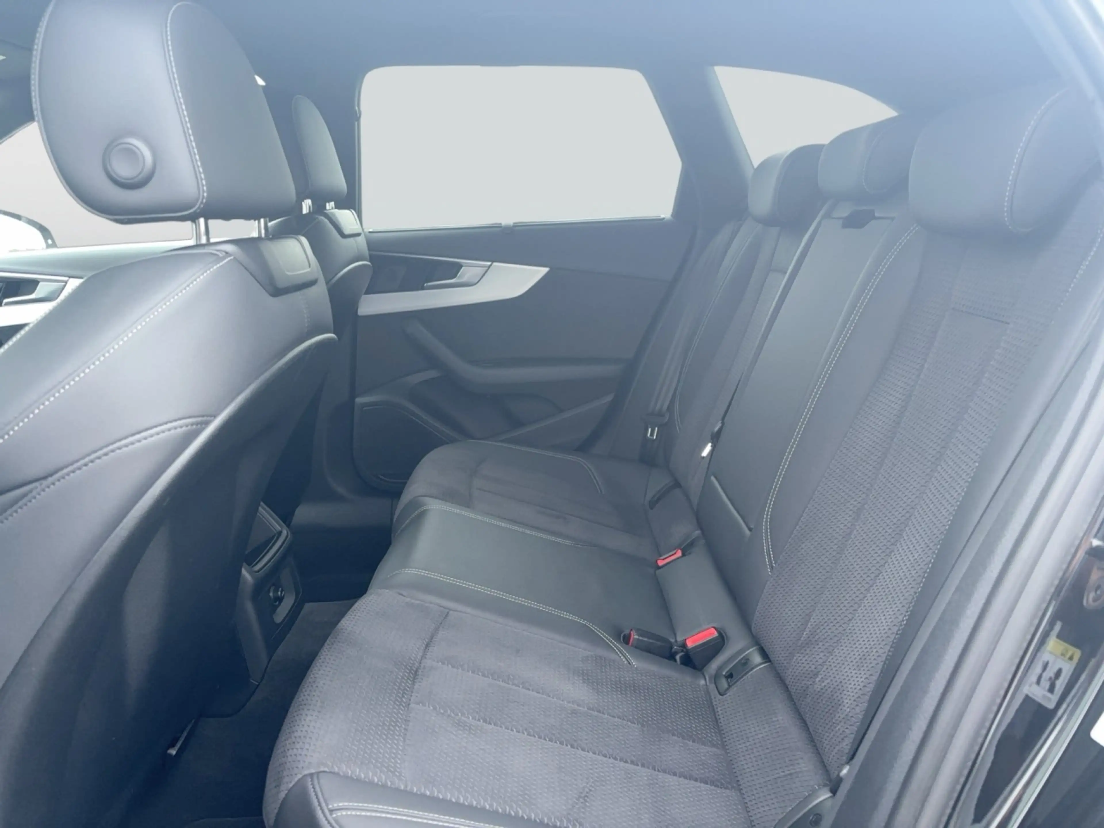 Audi S4 Avant 3.0 TDI quattro MLED Navi Privacy AHK APS — photo 12