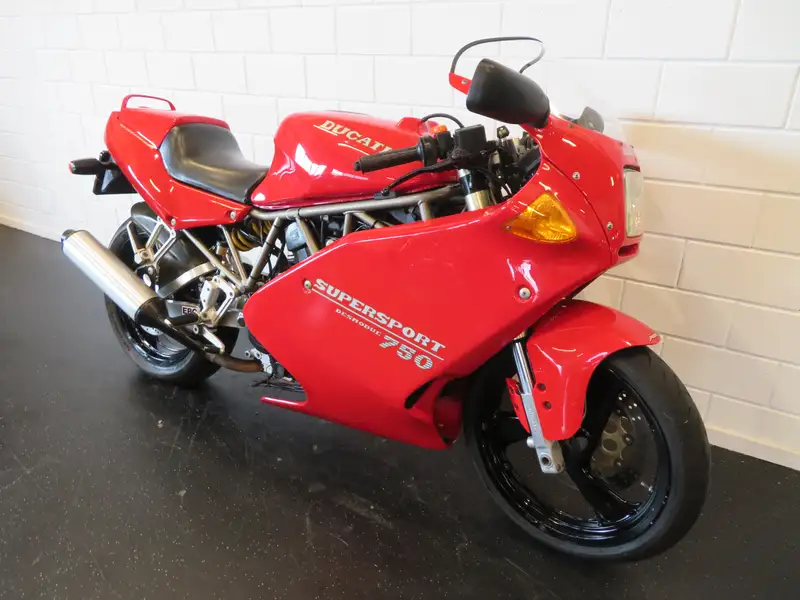 Ducati 750 SS - foto 2