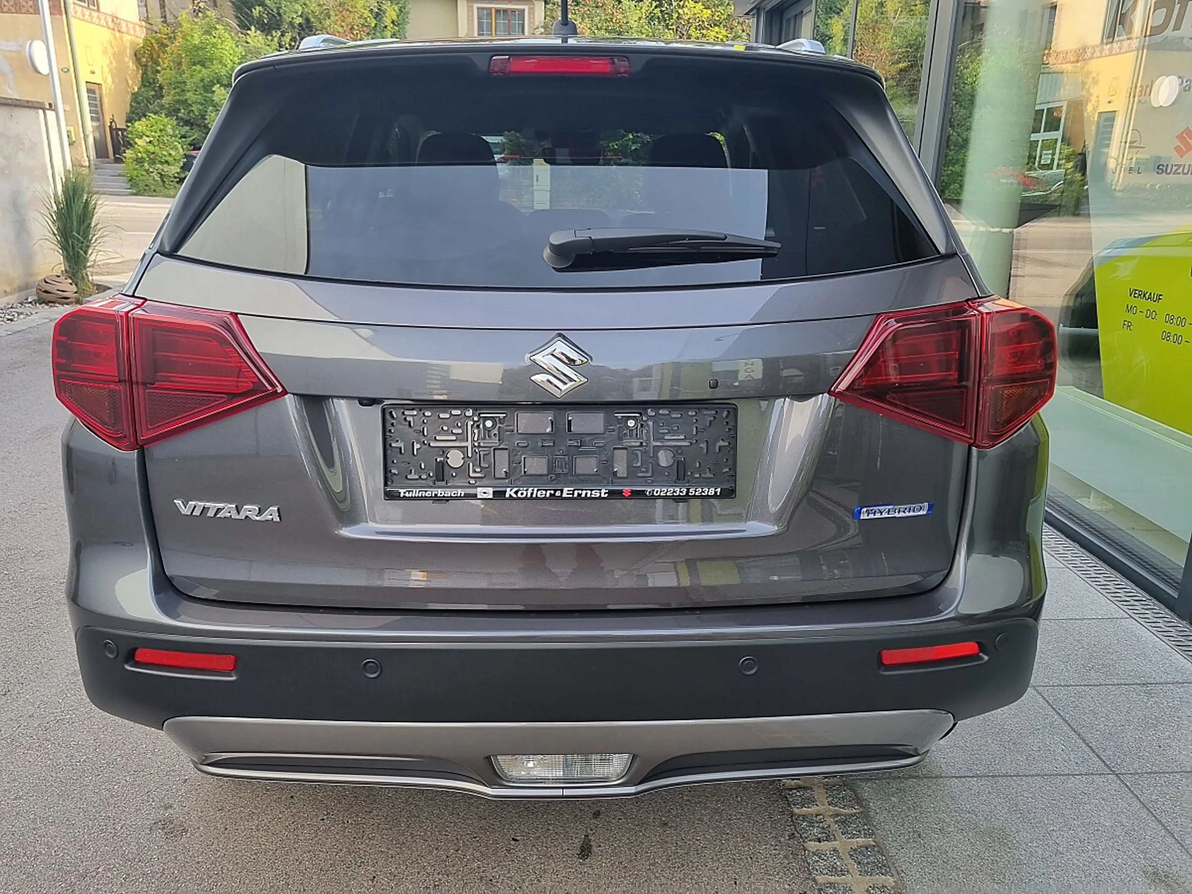 Suzuki Vitara 1,4 Hybrid ALLGRIP flash — photo 4