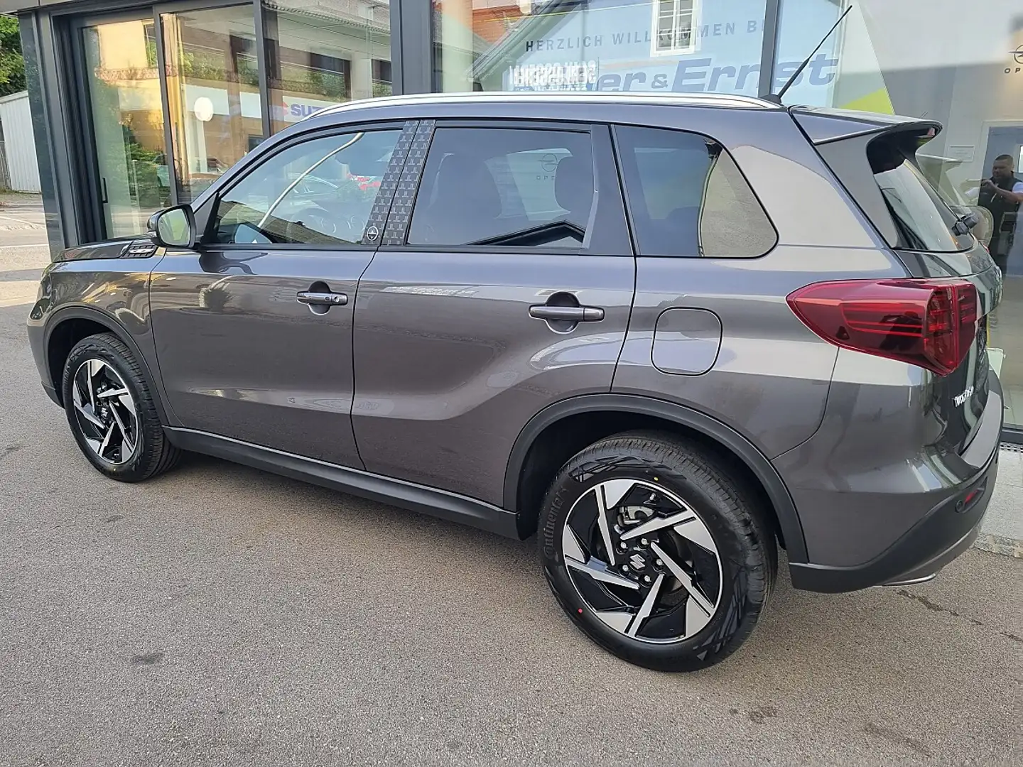 Suzuki Vitara 1,4 Hybrid ALLGRIP flash Grau - 1