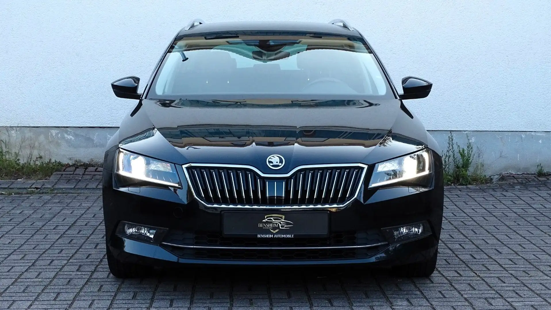 Skoda Superb Combi Style|1.Hand|Xenon|CarPlay|Tempo.| Schwarz - 2