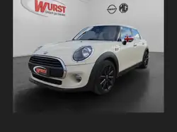 Mini ONE Blackyard Mehrzonenklima Ambientebeleuchtung