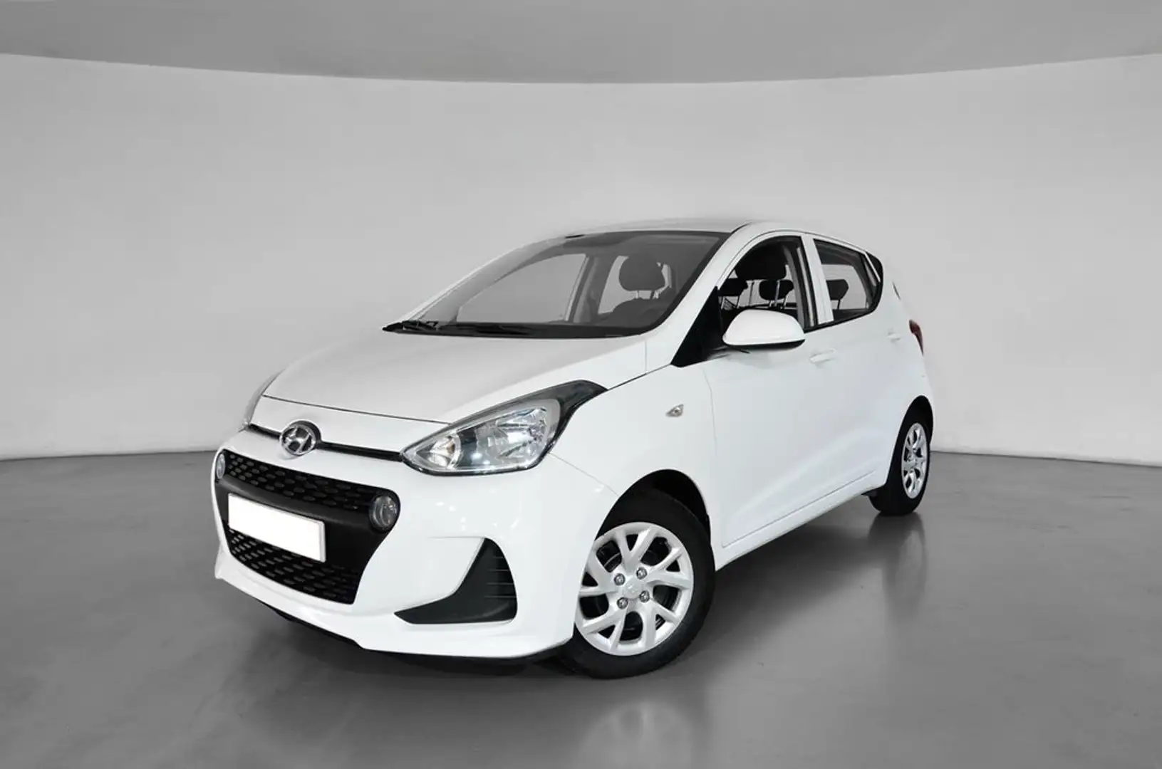 Hyundai i10 1.2 MPi 63,8 kW (87 CV) MT5 2WD Classic Amarillo - 1
