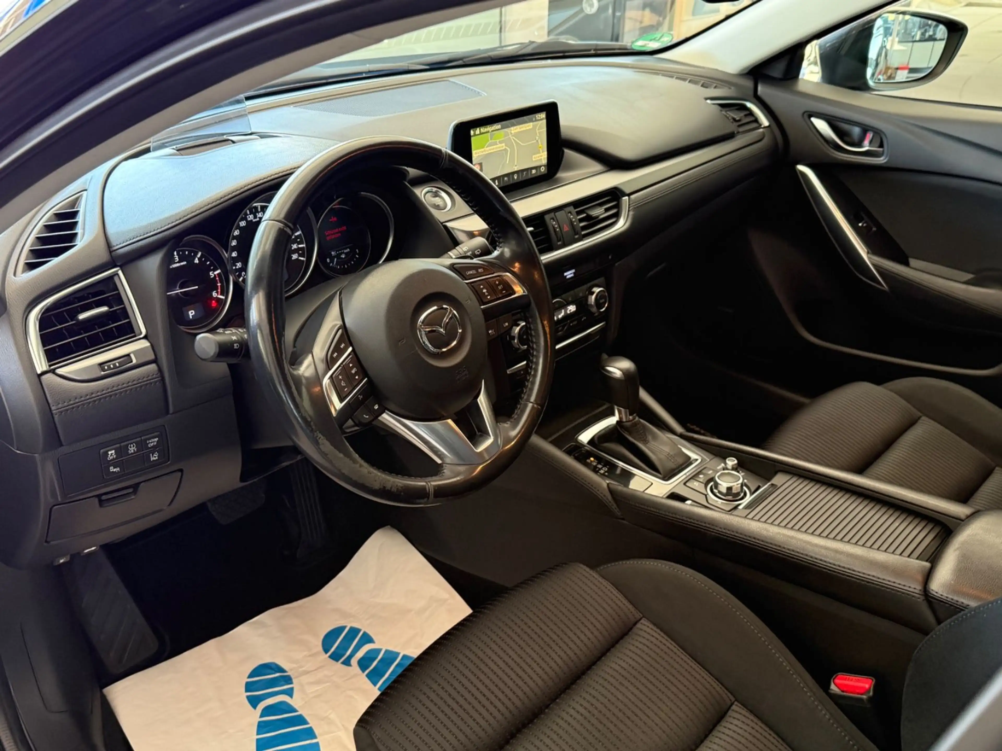 Mazda 6 Kombi 2.2 Sports-Line LED Kamera Bose Navi HUD — photo 9