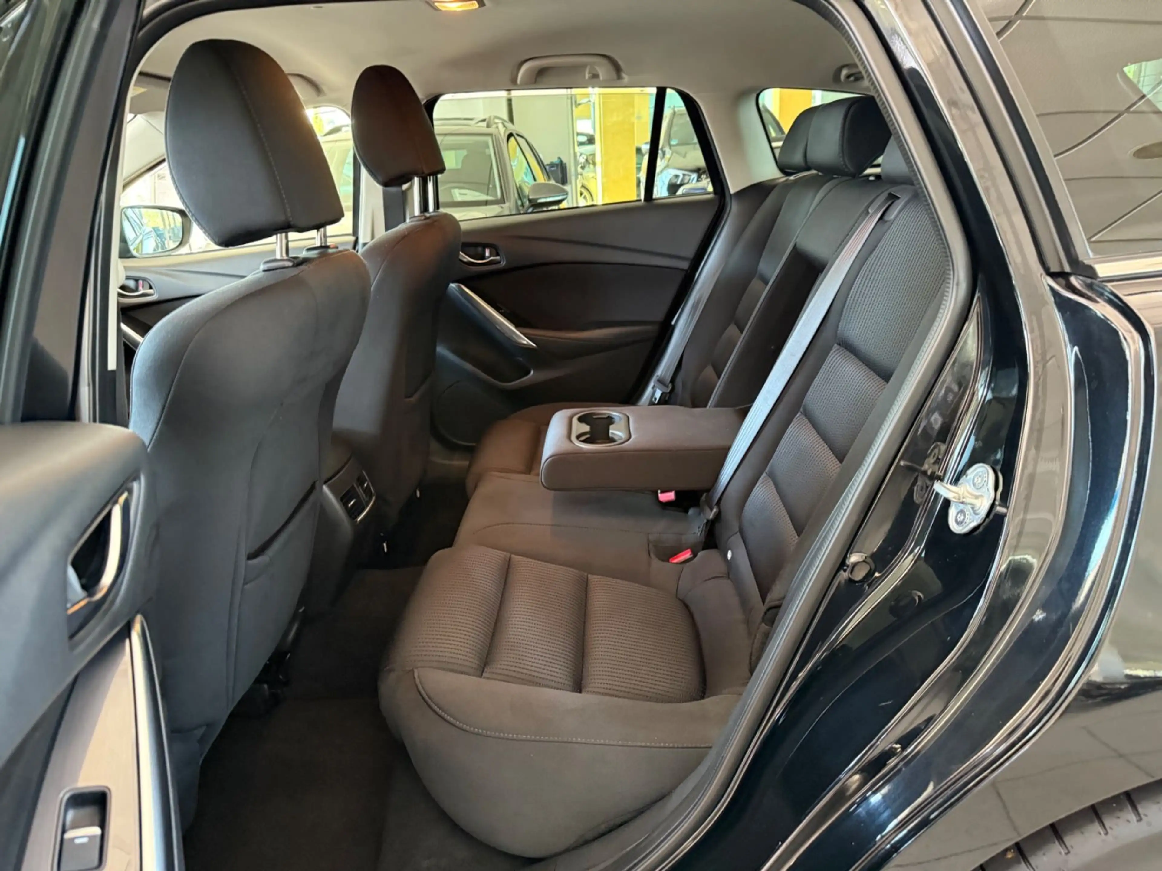 Mazda 6 Kombi 2.2 Sports-Line LED Kamera Bose Navi HUD — photo 13