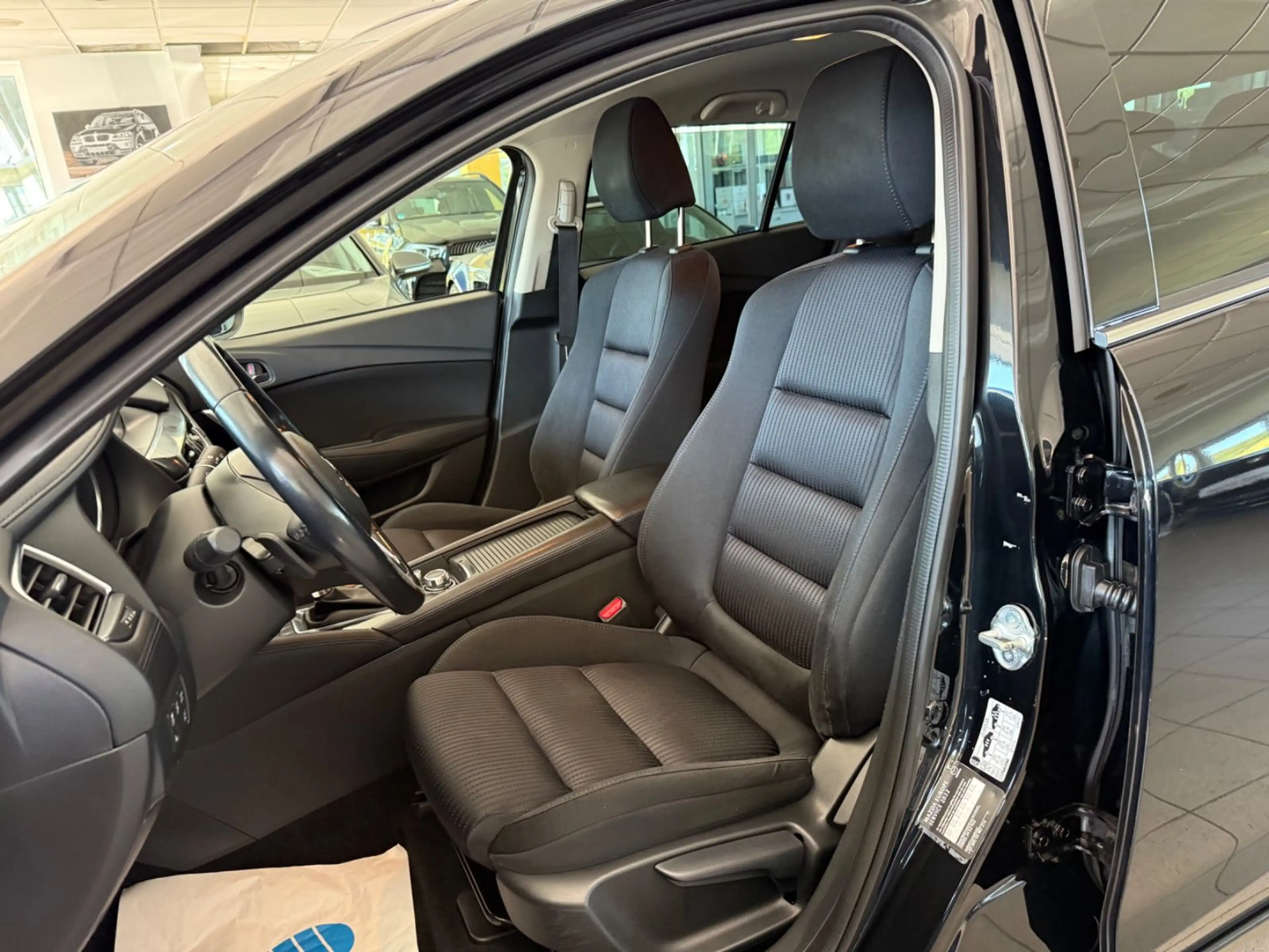 Mazda 6 Kombi 2.2 Sports-Line LED Kamera Bose Navi HUD — photo 12