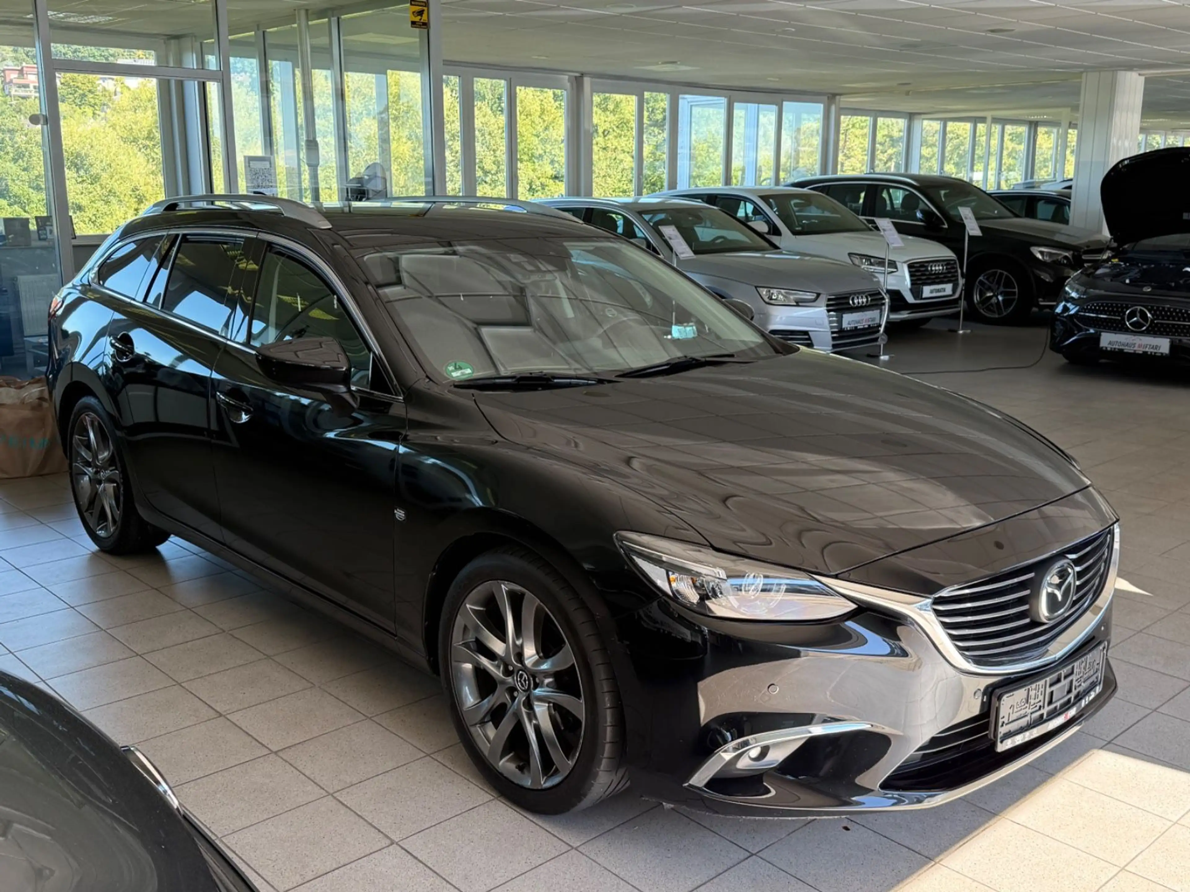 Mazda 6 Kombi 2.2 Sports-Line LED Kamera Bose Navi HUD — photo 3
