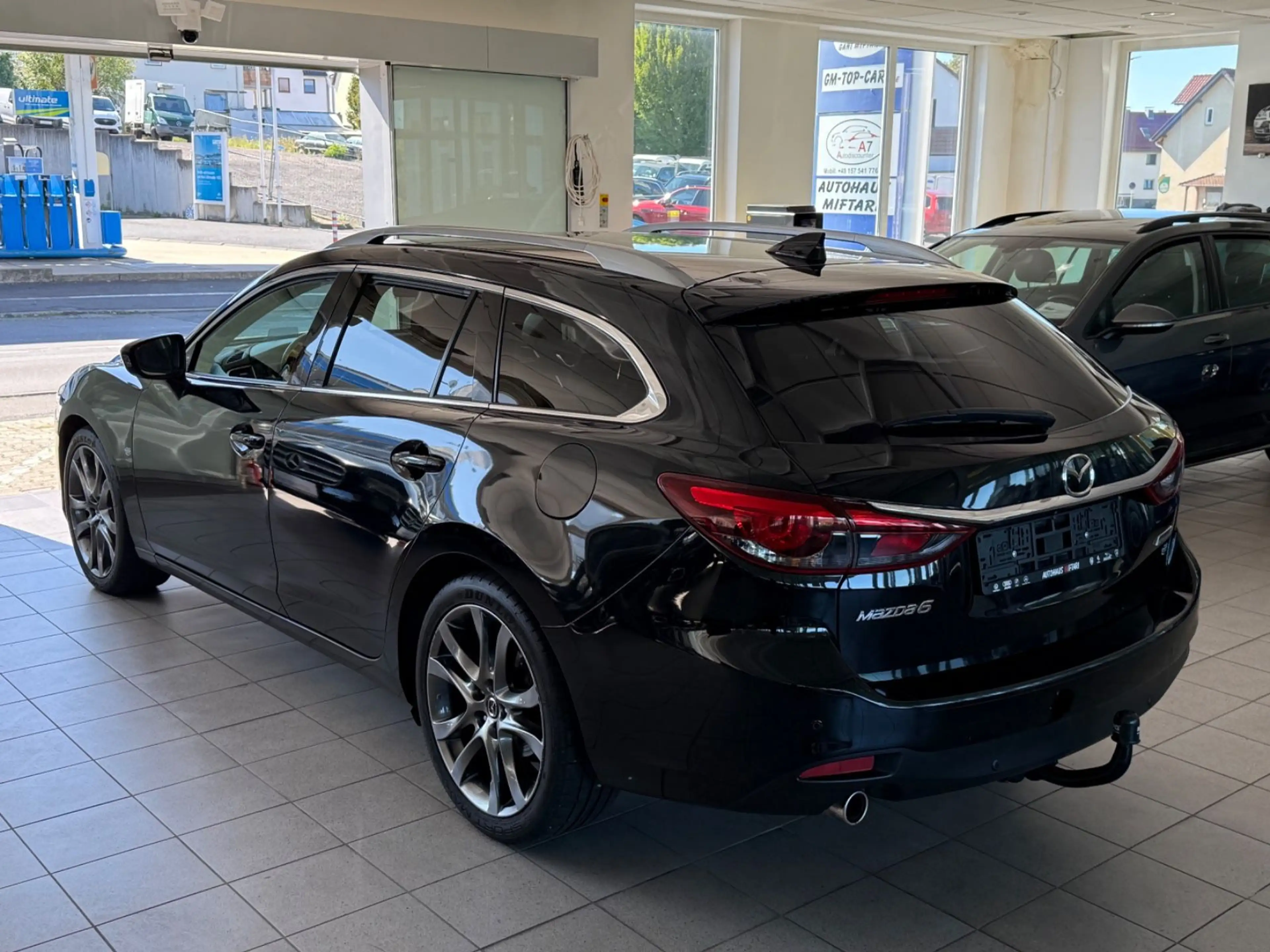 Mazda 6 Kombi 2.2 Sports-Line LED Kamera Bose Navi HUD — photo 2