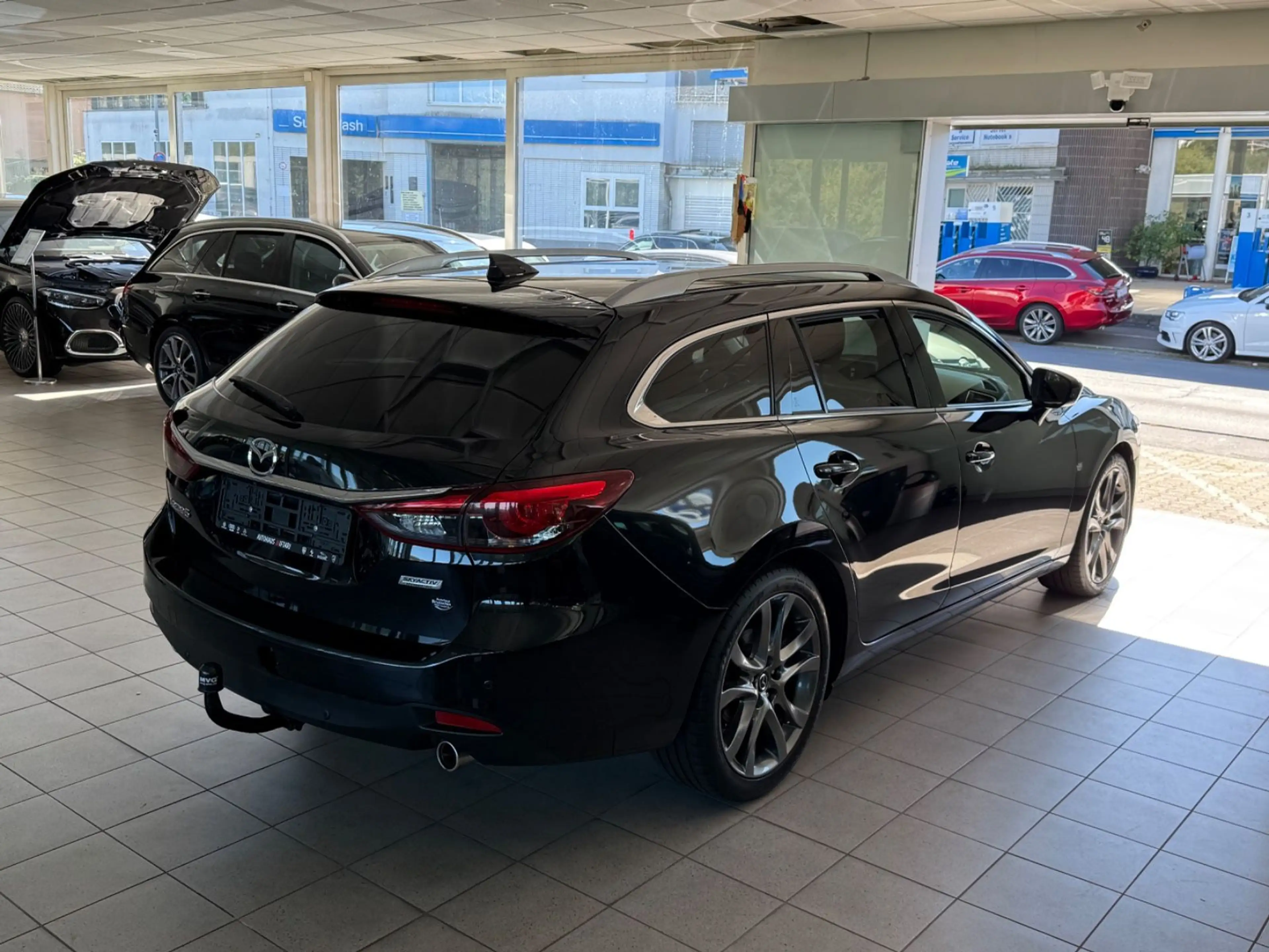Mazda 6 Kombi 2.2 Sports-Line LED Kamera Bose Navi HUD — photo 4