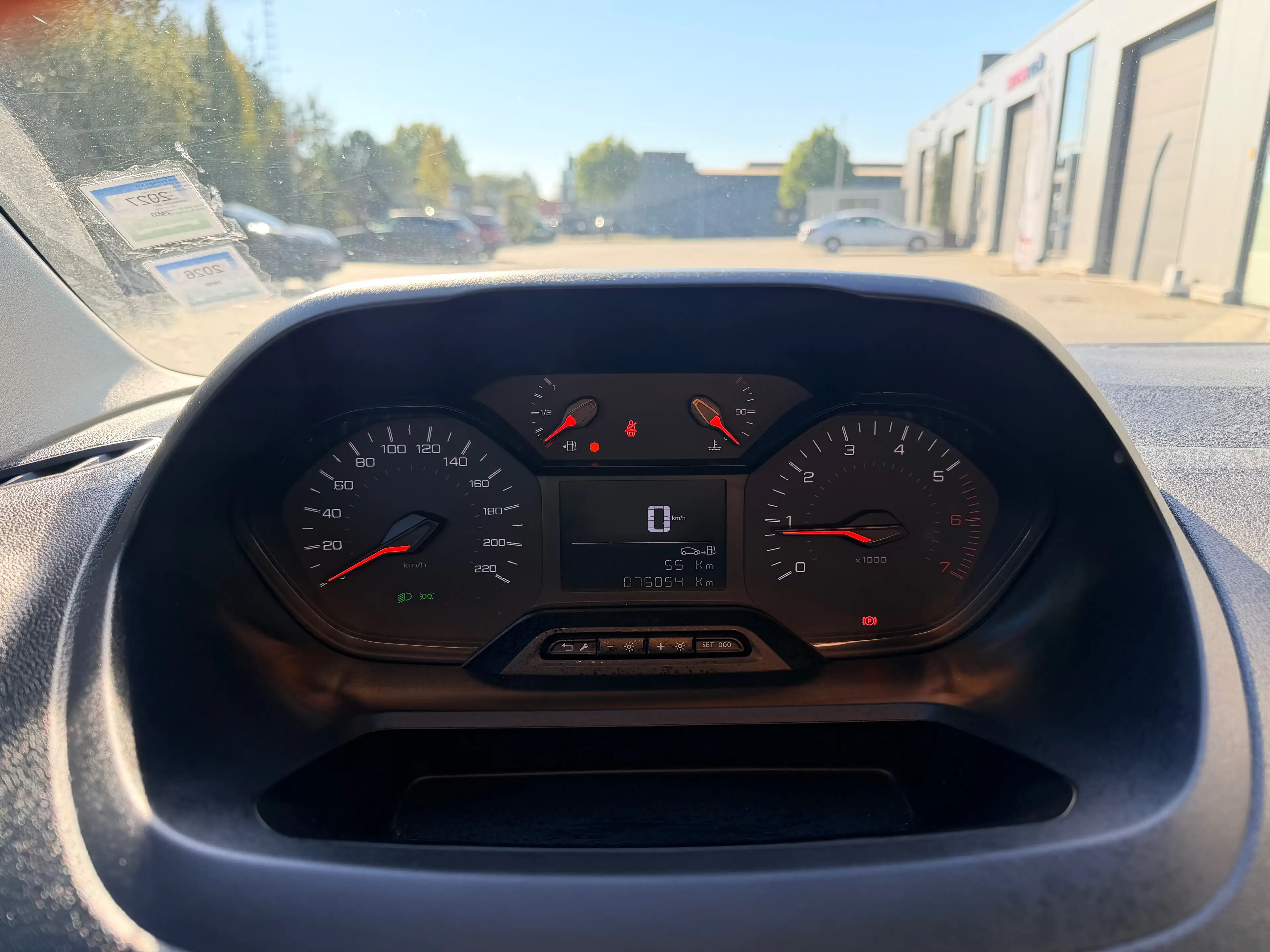 Peugeot Partner 73KW 100PK camera Navi 6-vitesse — photo 15