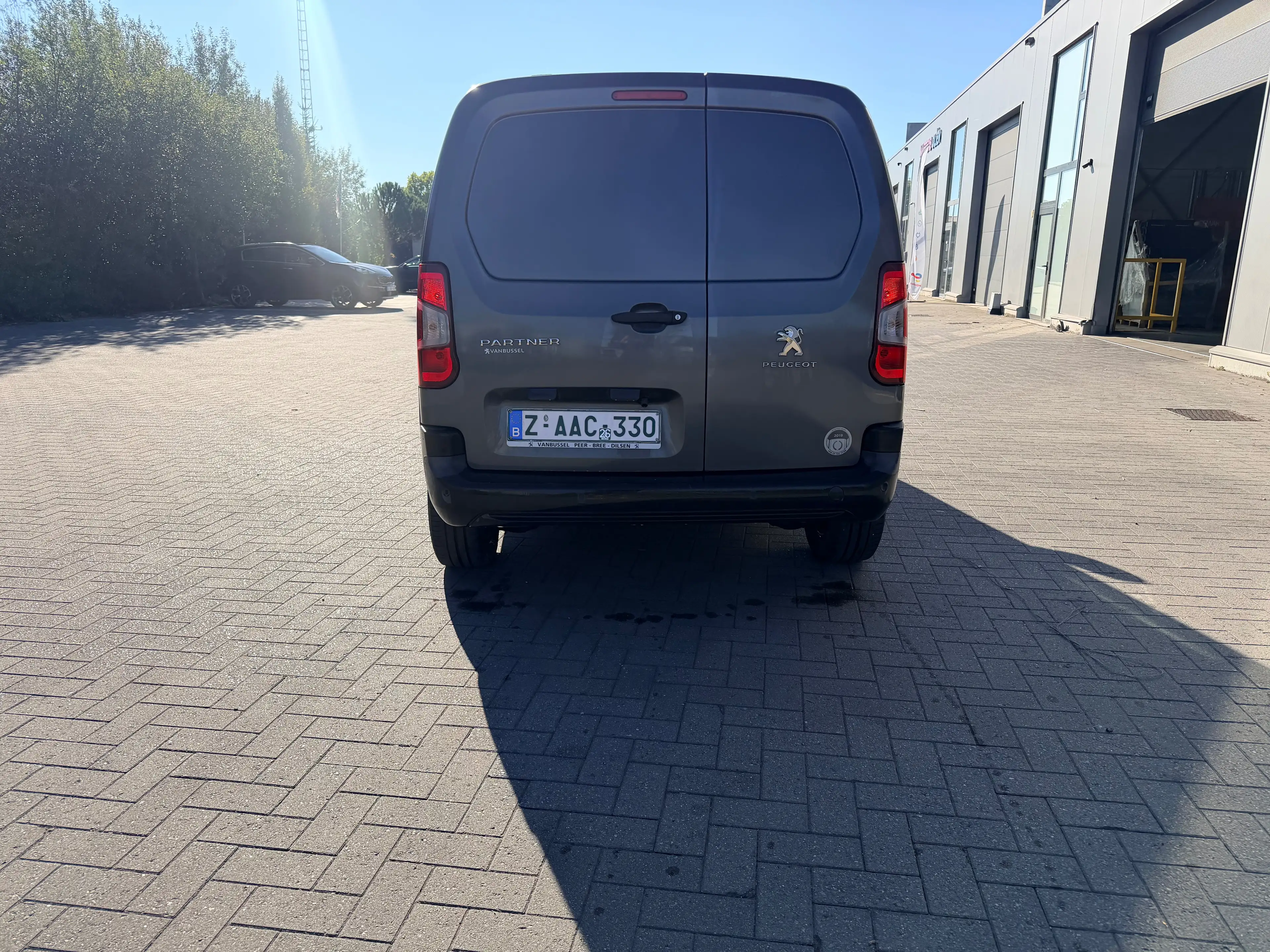 Peugeot Partner 73KW 100PK camera Navi 6-vitesse — photo 7