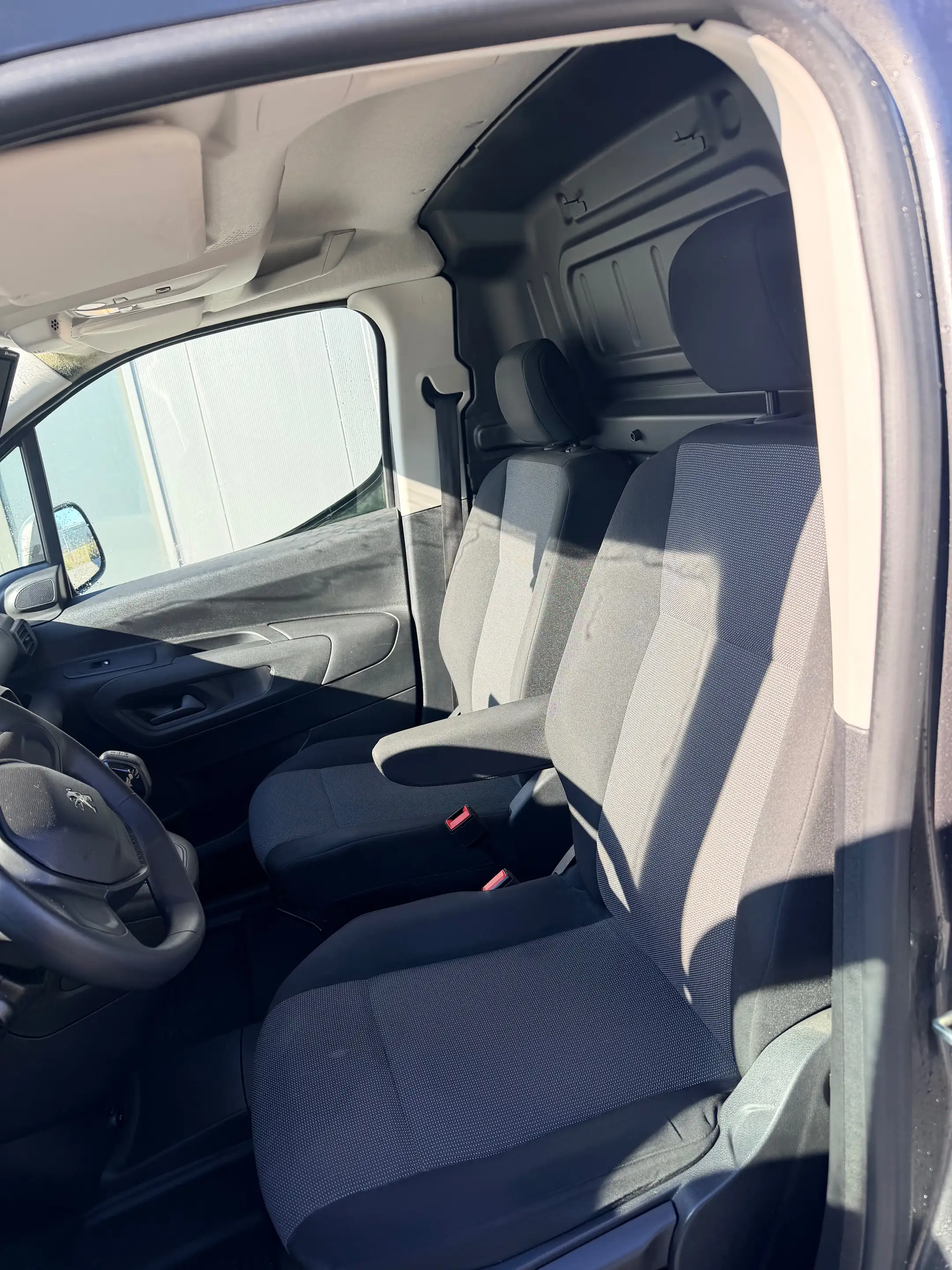 Peugeot Partner 73KW 100PK camera Navi 6-vitesse — photo 10