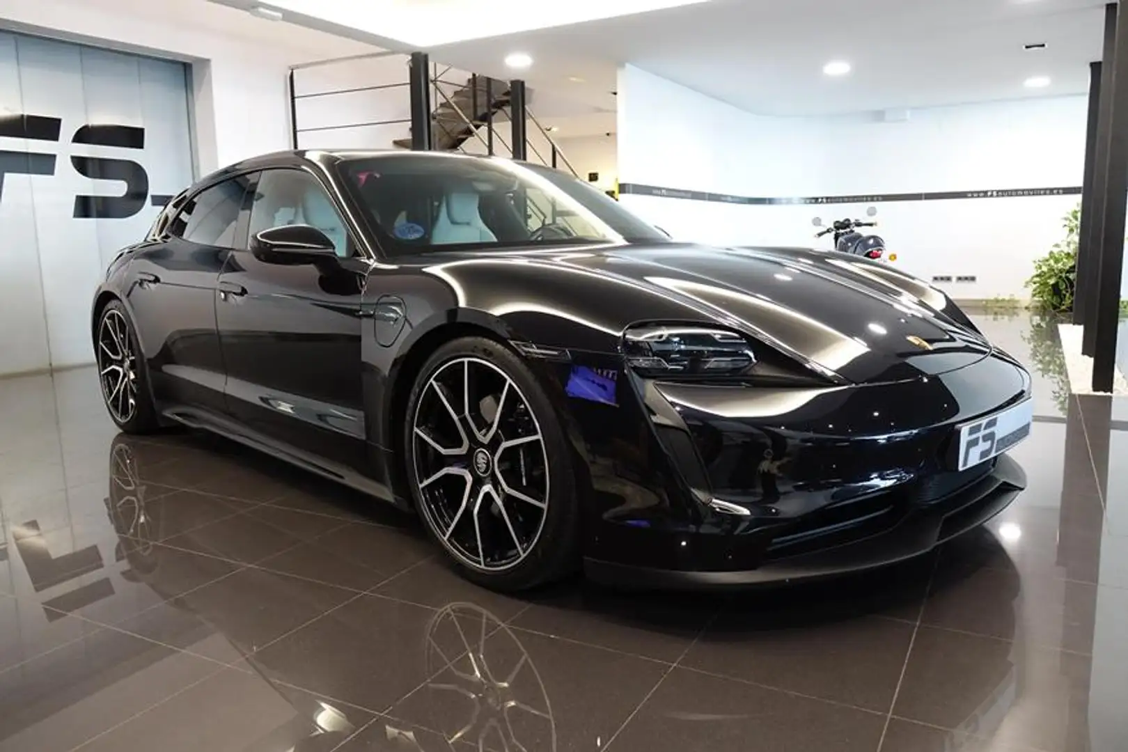 Porsche Taycan 4S Sport Turismo Negro - 1