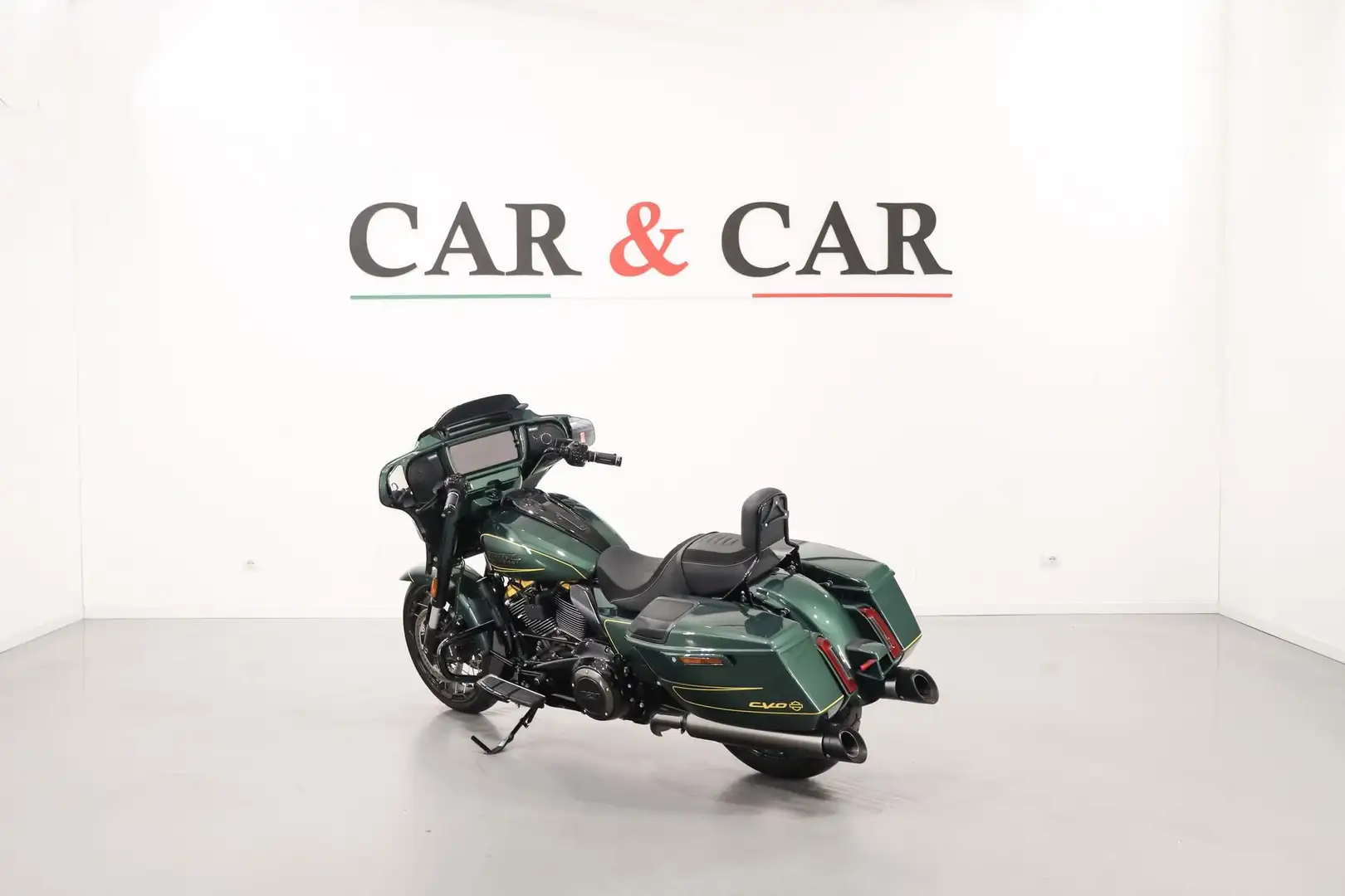 Harley-Davidson Street Glide CVO - 2