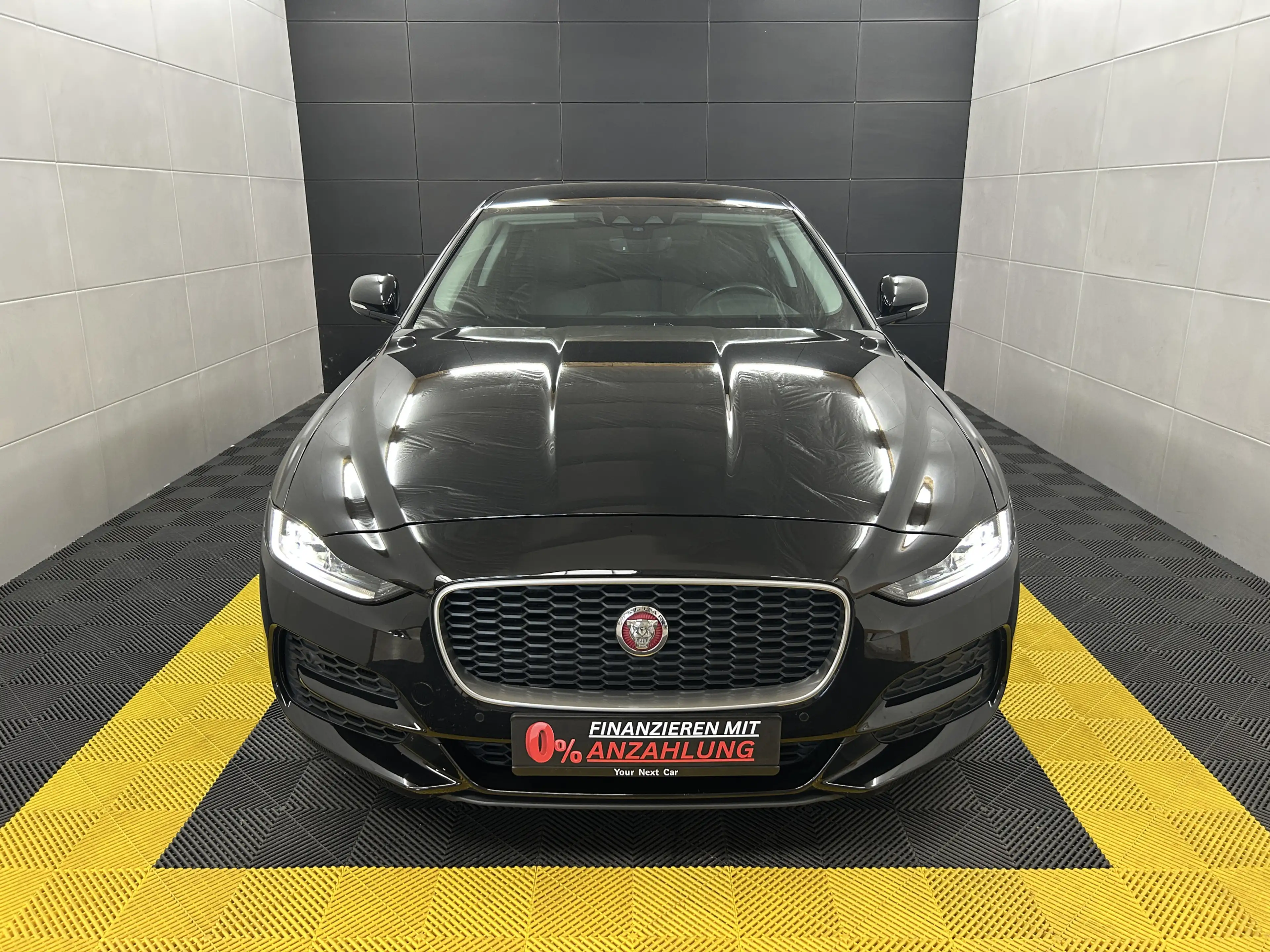 Jaguar XE S+KAM+LED+Keyless+NBA+TEMP+SHA+CarPlay — photo 2