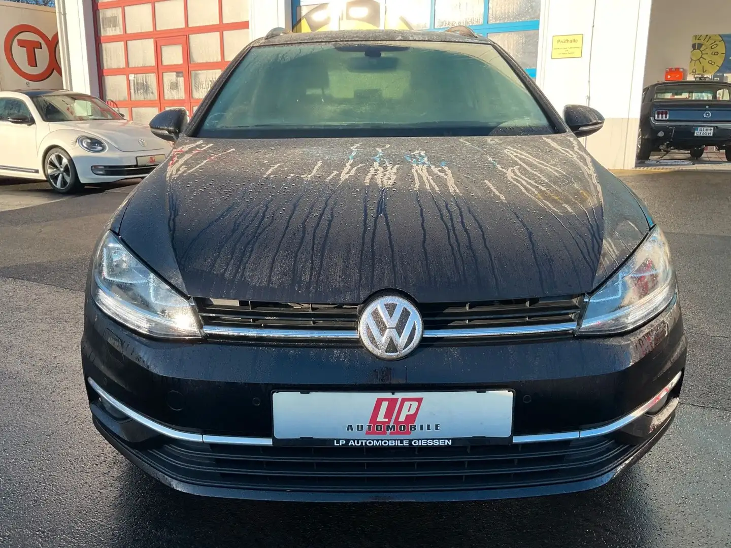 Volkswagen Golf VII Variant 1.0 TSI Klima PDC LED SHZ Schwarz - 2