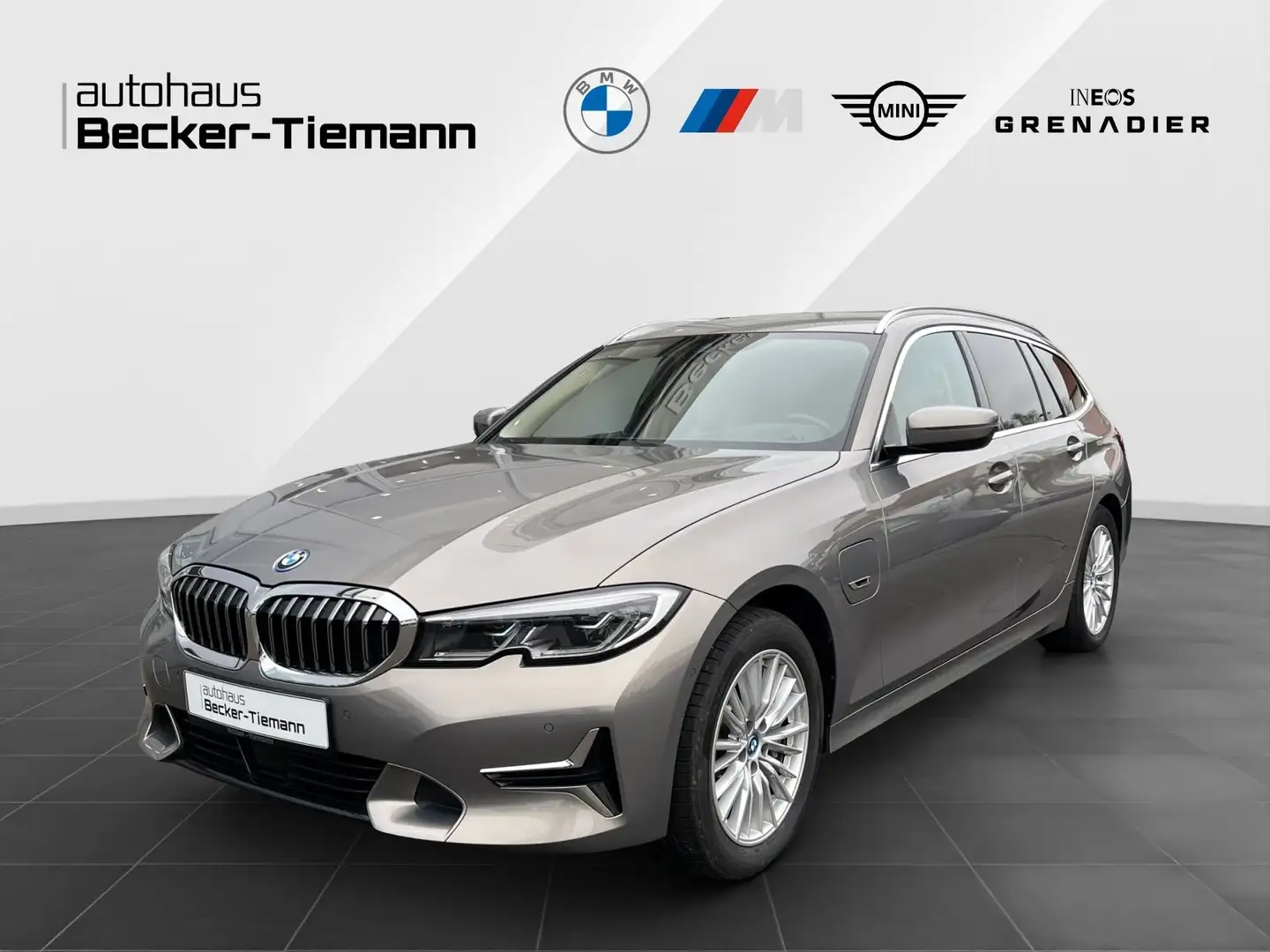 BMW 330 e Touring |Luxury Line |AppleCarPlay |Laser |ACC | Grijs - 1