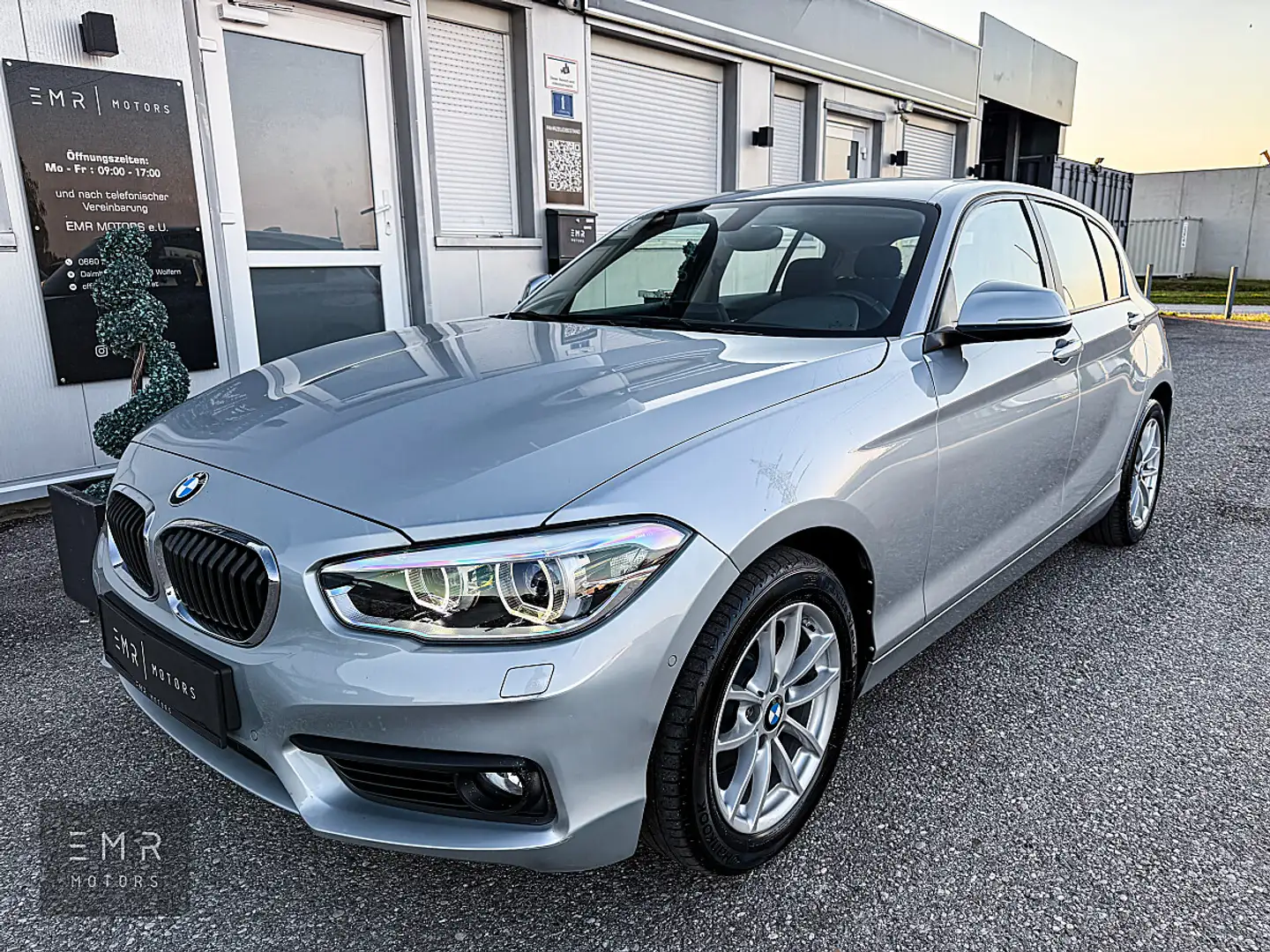 BMW 120 d xDrive Aut. ERSTBESITZ, LED-SCHEINWERFER, SPO... Silber - 2
