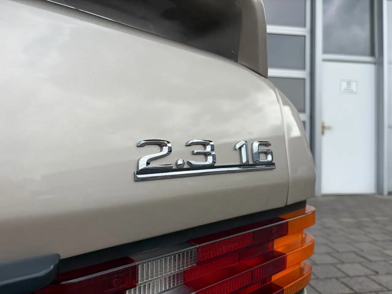 Mercedes-Benz 190 E 2.3-16 Automatik KLIMA SCHIEBEDACH H-ZULA, foto 12