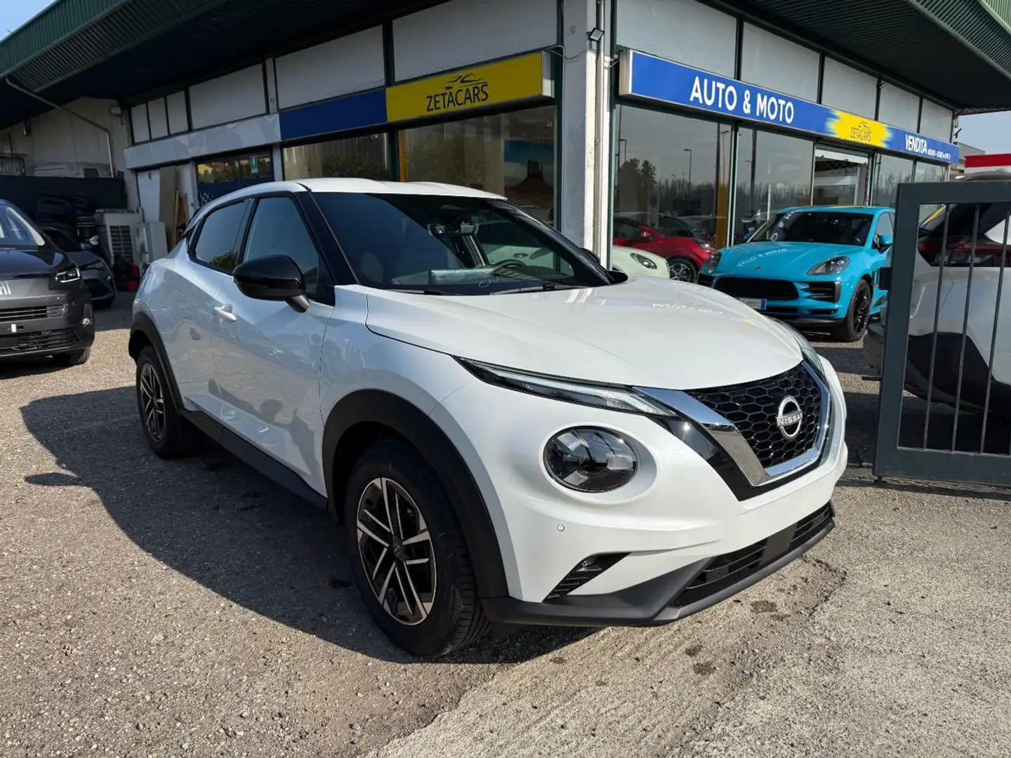Nissan Juke 1.0 DIG-T 114 CV N-Connecta Km Zero Weiß - 1