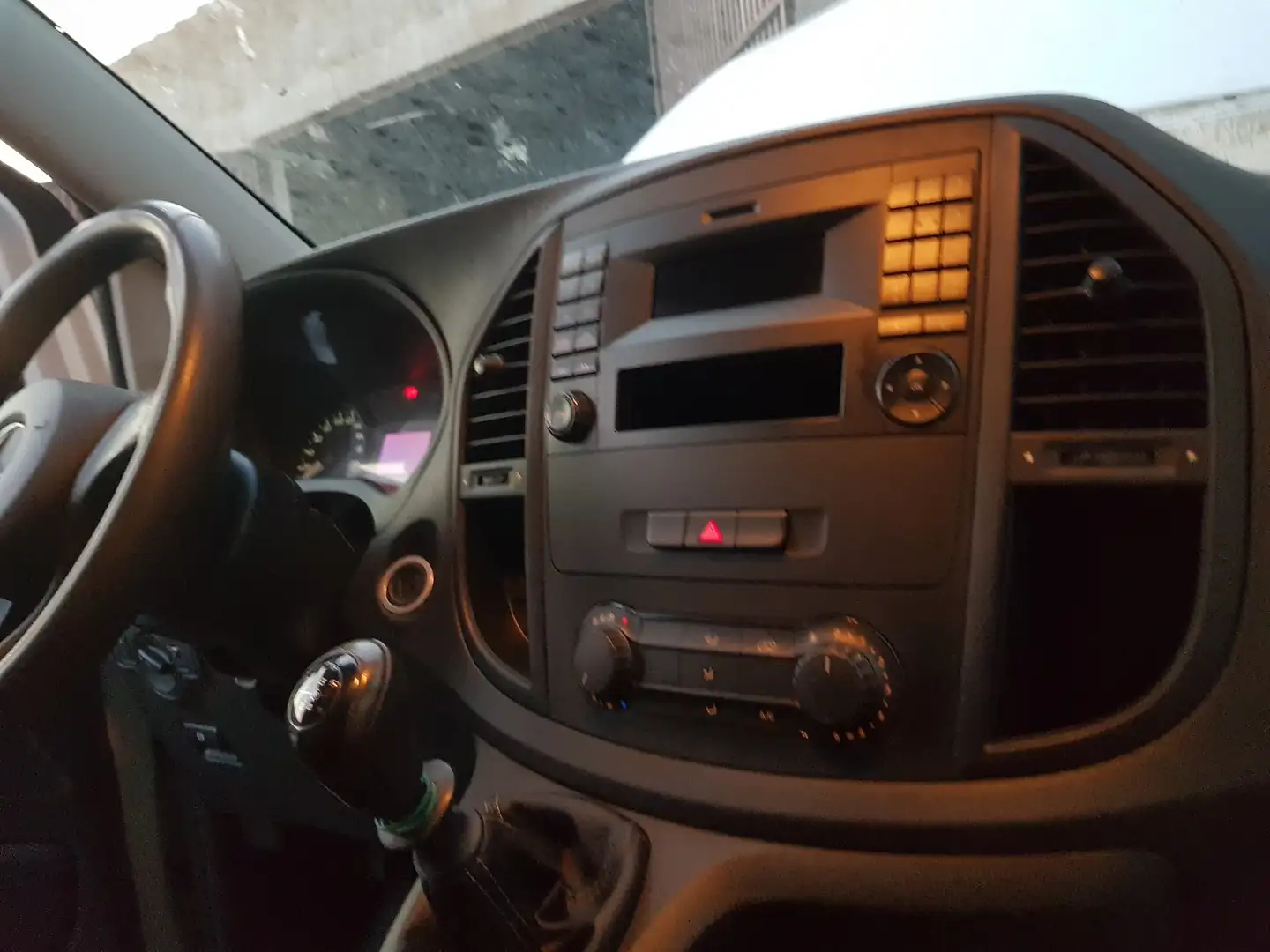 Mercedes-Benz Vito Vito Furgón 111CDI Larga Blanco - 1
