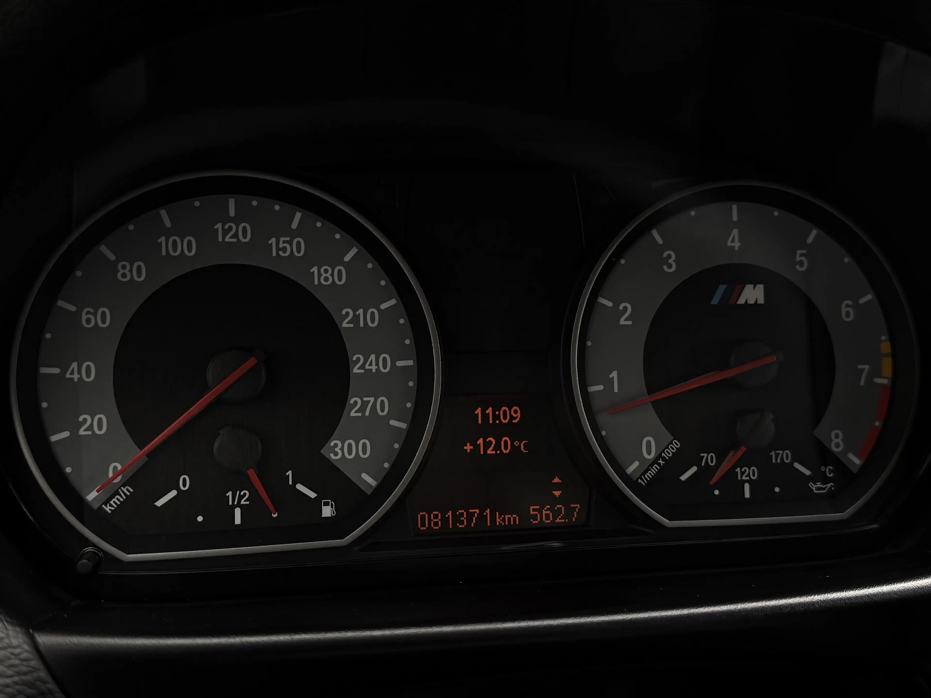 BMW 1er M Coupé 3.0i 340CV Bi-TURBO NAVi CUiR Bi-XENON CLiM JA19"+ — photo 13