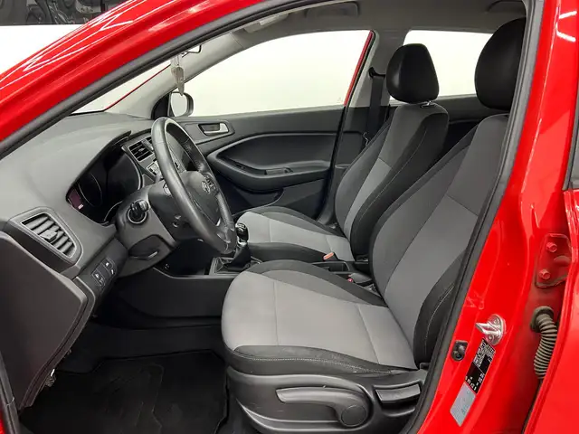 Hyundai I20 view 13