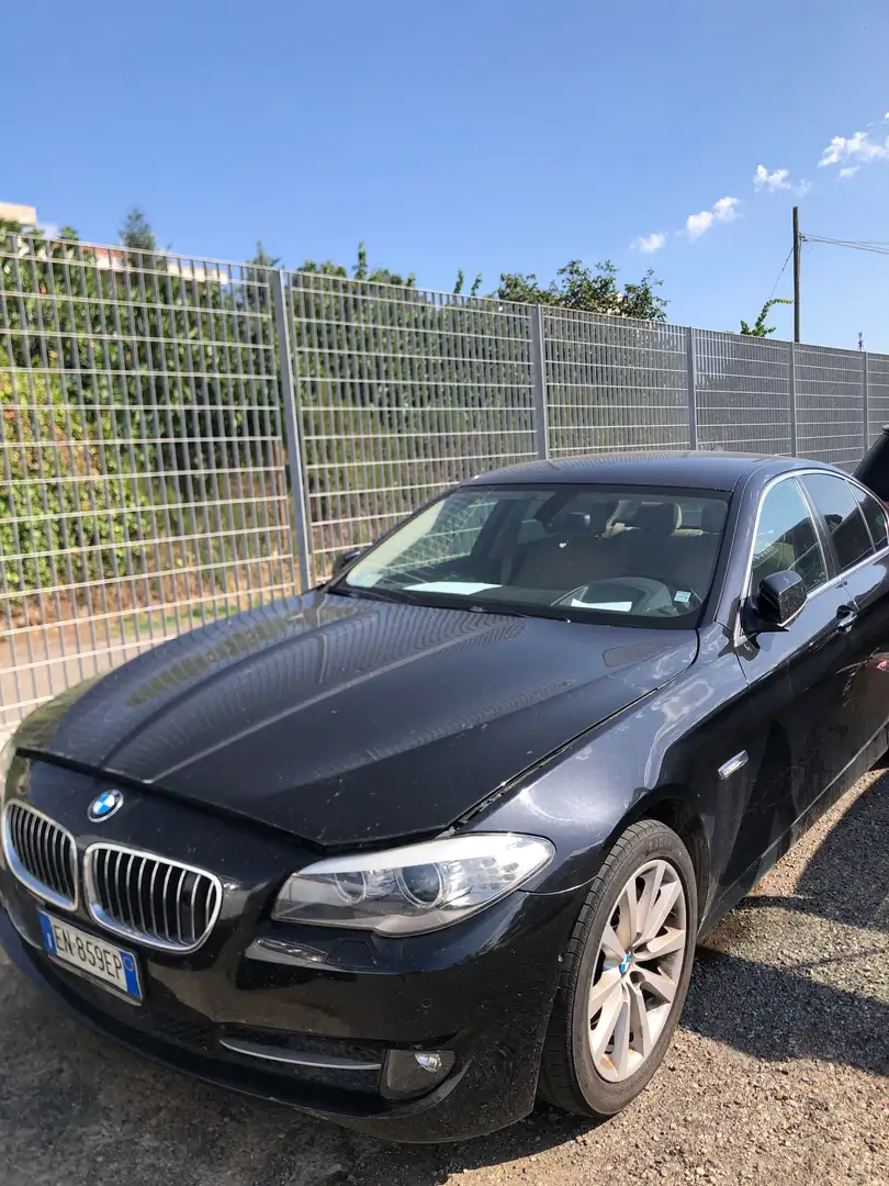 BMW 525 Serie 5 F10 Berlina 525d 2.0 Futura 218cv Negro - 2