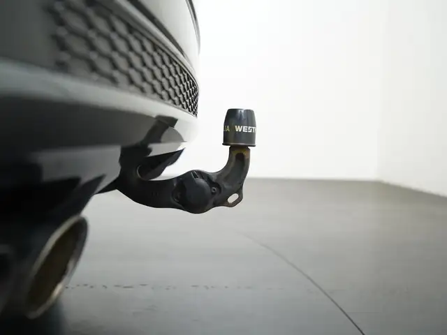 Audi Q3 view 29