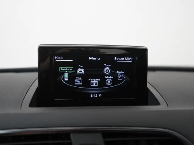 Audi Q3 view 21