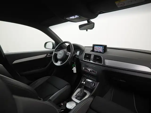 Audi Q3 view 2